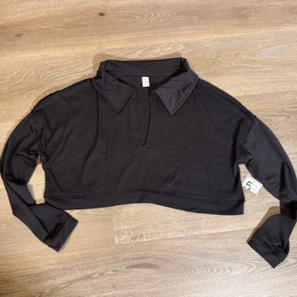 NWT Cropped Soft Knit Top with Collar - Picture 1 of 5